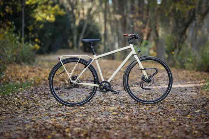 Tout Terrain Amber Road Alfine: 17.4 kg // 160 kg weight allowance // 3,999 euros.