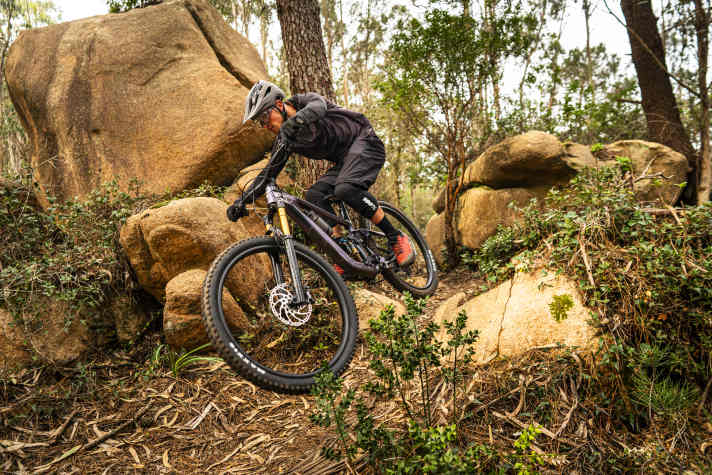 With a completely new carbon frameset and a Maestro rear suspension system with longer suspension travel and even more adjustment options, the new Trance X Advanced should be more powerful than ever before