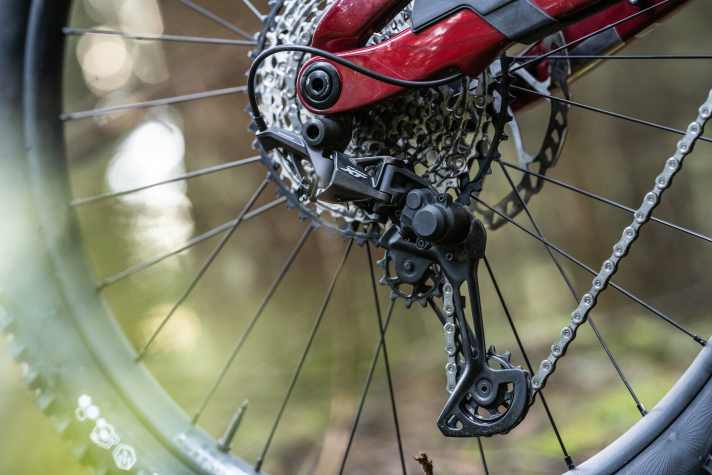 Die Shimano XT wechselt gewohnt zuverlässig die 12 Gänge.