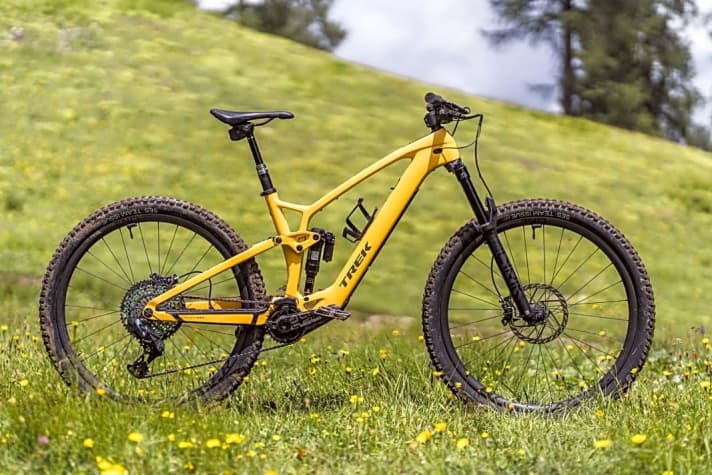 Trek Fuel EXe // 6999 to 14,499 euros // Weight: from 17.5 kilograms (manufacturer's specification) // 29 inch // 150/142 mm // Availability: as of now