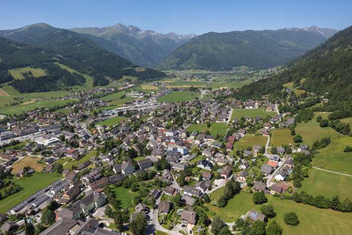 St. Michael im Lungau is idyllically situated between the green slopes and is a worthy destination for stage five of Gravel Peaks 2026.