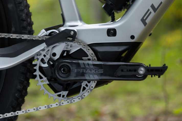 The Bosch Performance SX offers the highest peak performance of all light motors on the market. However, you have to crank fast for this.