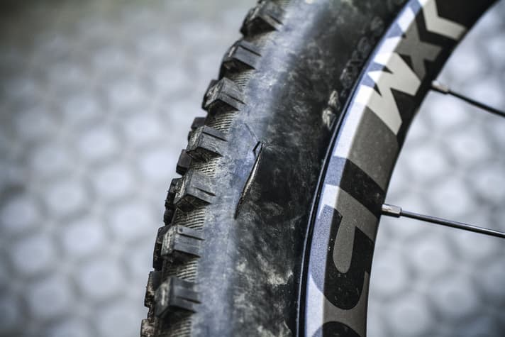 Slit in the rubber? Clearly, this tyre needs to be replaced and should be recycled.