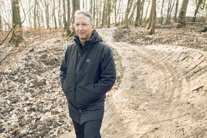 Seit 1988 leidenschaftlicher Mountainbiker: Tim Gemünden auf seinem eigenen “Rinden Ride”-Trail.