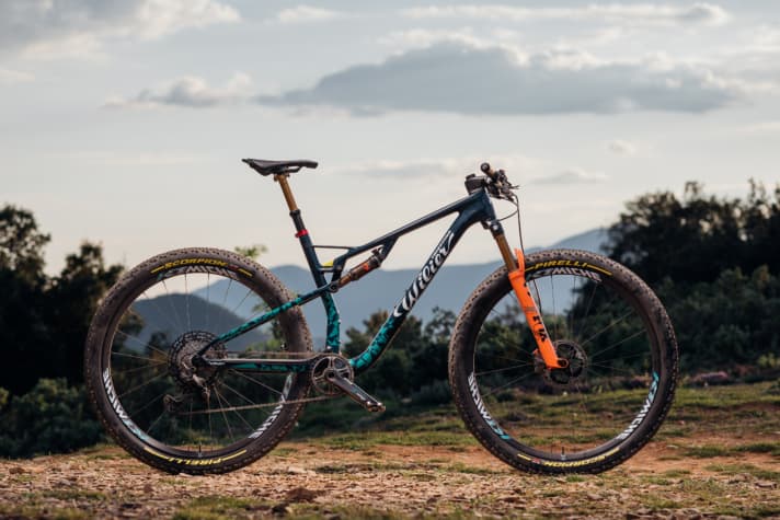 The new Wilier Urta Max SLR is available from 6200 to 11,200 euros.