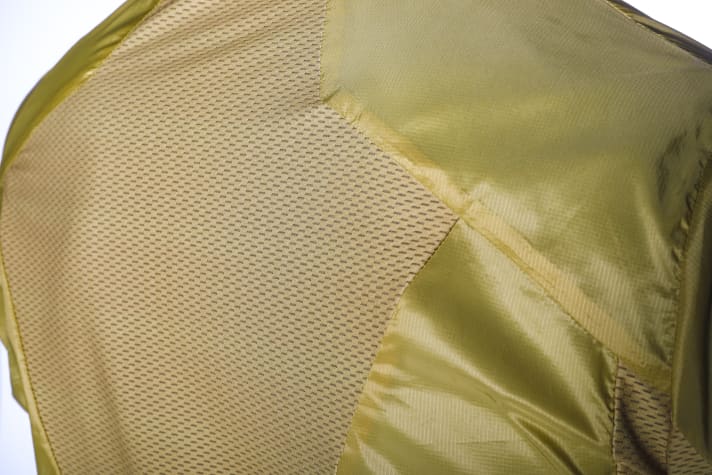 Gonso generously uses mesh inserts to improve the climate on hot climbs