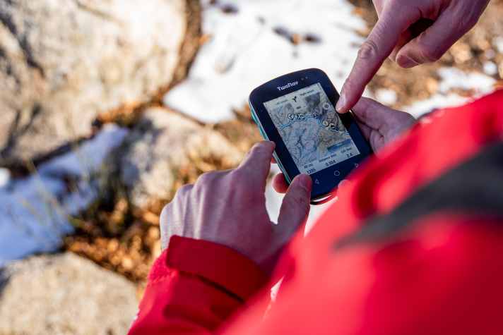 Safety plus: In an emergency, you can be tracked via the TwoNav Terra or send your current location to saved emergency contacts.