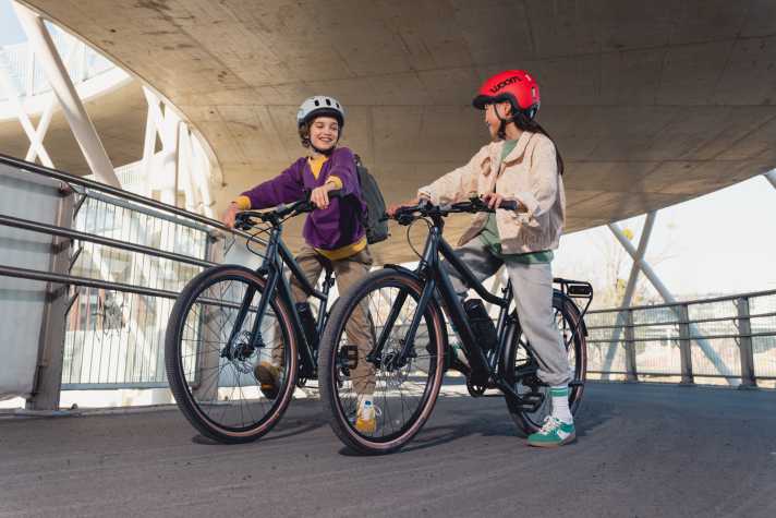 Die Idee von woom ist: E-Bikes tragen zu einem aktiven Lebensstil bei. Wer Spaß am Fahren hat, fährt öfter. Und wer öfter fährt, bewegt sich mehr.