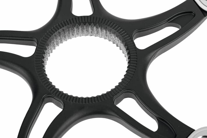 The connecting star or "spider" of a brake disc with centre lock mount