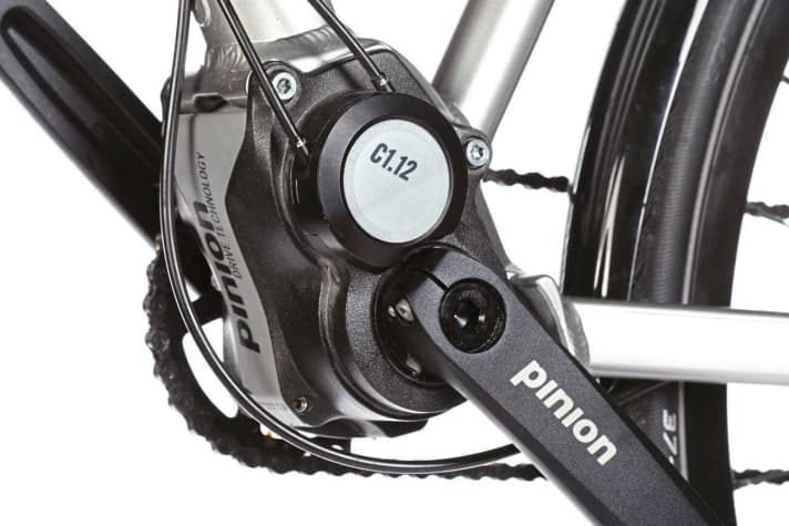 The C1.12 shifts all 12 gears without any clunking or noise.