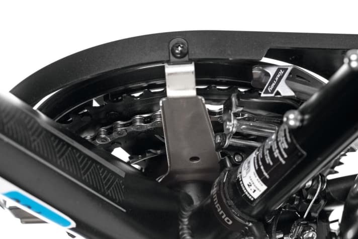 A triple chainring and a small sprocket are enough for most cyclists. Branded goods are important.