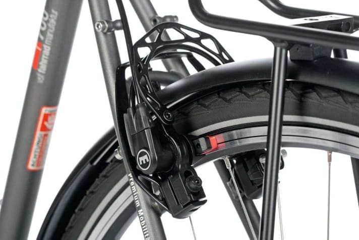 Booster-Bügel, rote Beläge und eine gute Felge machen die HS22 bei Trockenheit fast unschlagbar.