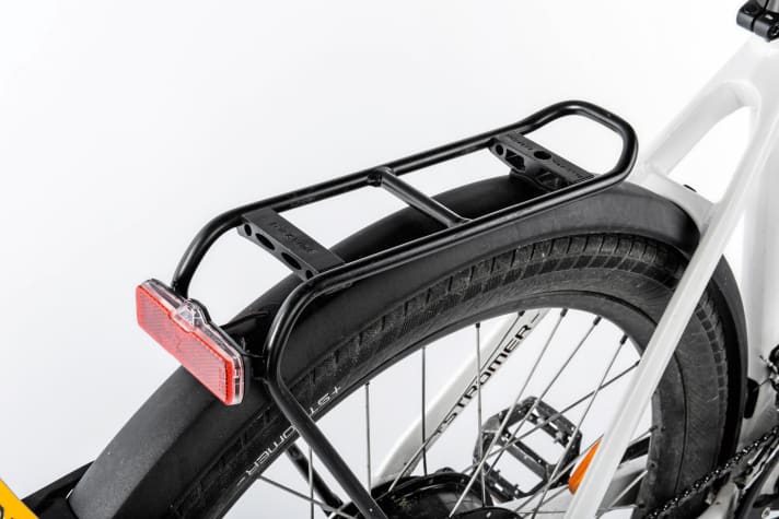 Pannier rack: Bags can be transported safely on the Stromer, for example with Racktime and Hook & Lock systems.