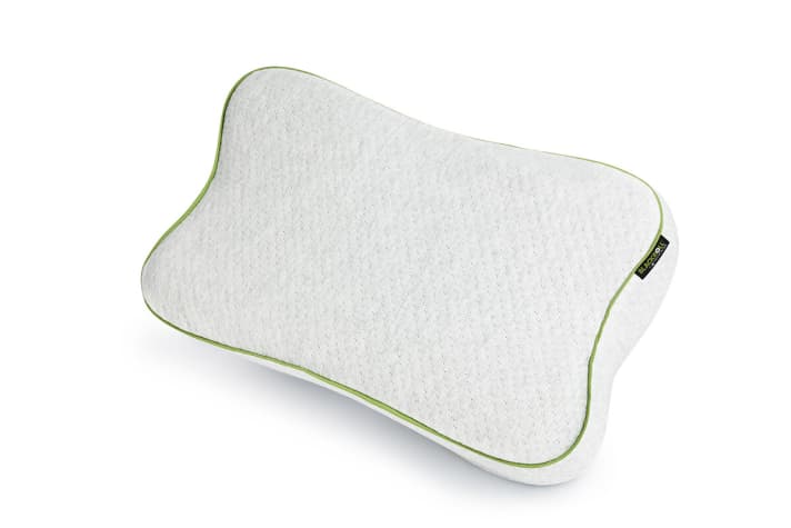 <a href="https://www.awin1.com/cread.php?awinmid=14364&awinaffid=471469&clickref=MYB+Black+Roll+Recovery+Pillow&ued=https%3A%2F%2Fwww.sport-schuster.de%2FBlackroll-Recovery-Pillow.html" target="_blank" rel="noopener noreferrer nofollow">The Black Roll Recovery Pillow</a> *
