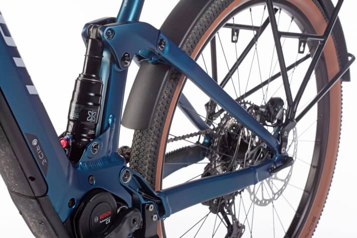 Eine Federung kann auf holperigen Straßen und unbefestigten Wegen den Komfort auf dem Fahrrad erhöhen.