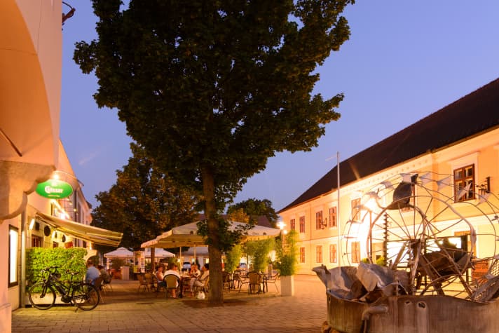 The main square of Wolkersdorf