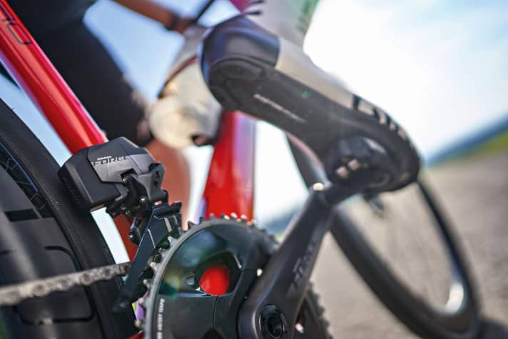   Sensitive: The front derailleur of SRAM's Force groupset is very complicated to adjust.