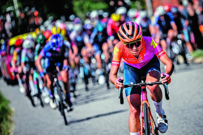 Zeichensprache: Mit ihrem Etappensieg bei der Tour de France Femmes setzte Ricarda Bauernfeind ein weithin sichtbares Ausrufezeichen.