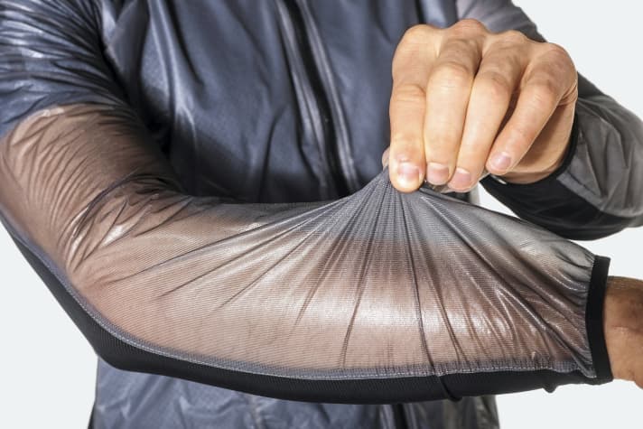 Shimano: The material is so flexible that it fits snugly to the body if the size is right.