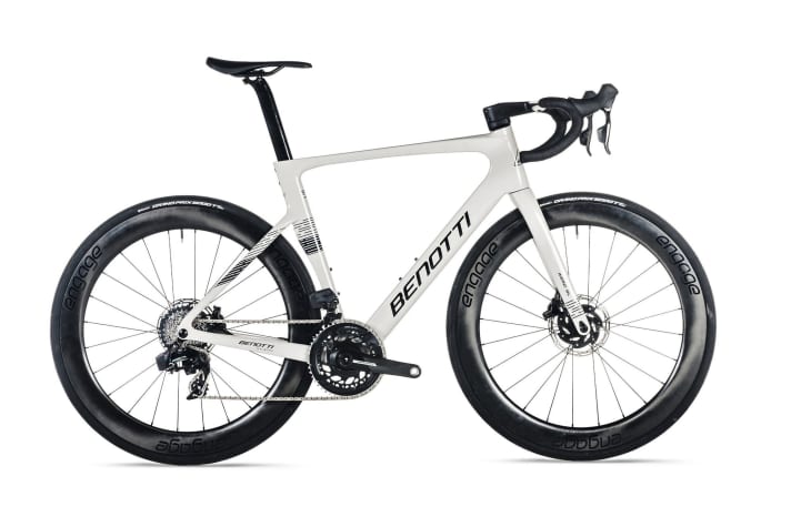 This is the Benotti Fuoco Aero SL Force AXS