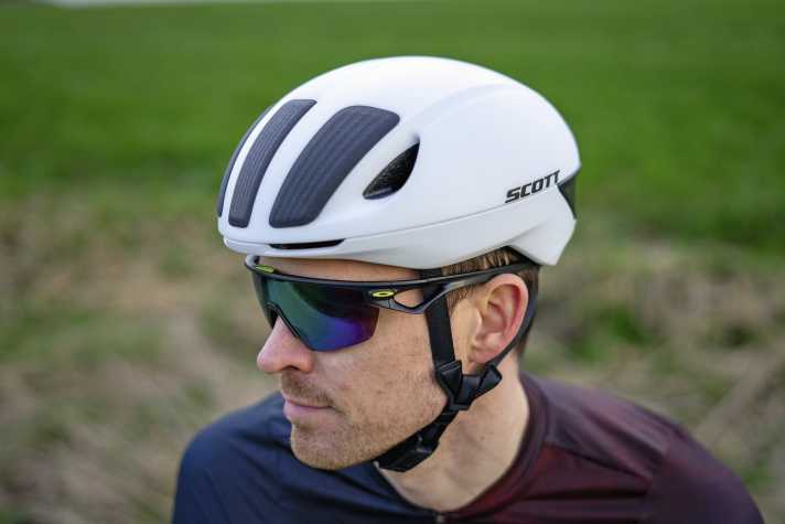 Accessoires pour vélo de course : voici le Scott Cadence Plus Mips