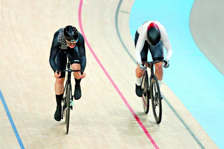 Starkes Finale: Lea Sophie Friedrich (rechts) gewann im Sprint die Silbermedaille hinter der Neuseeländerin Ellesse Andrews