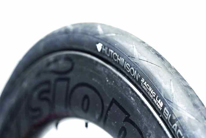 Pneus tubeless : Hutchinson Blackbird TLR