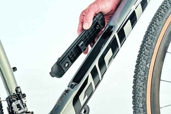 Secret compartment: There is ample storage space for tools and spare parts under a flap.