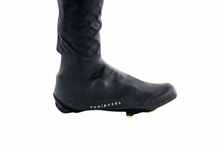 Neoprene overshoes: Van Rysel R500 Road Bike Overshoes