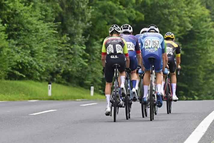 Nachschlag: Rennfahrer in einer Ausreißergruppe verbrauchen deutlich mehr Energie als die Kollegen im Feld; das muss beim Abendessen berücksichtigt werden