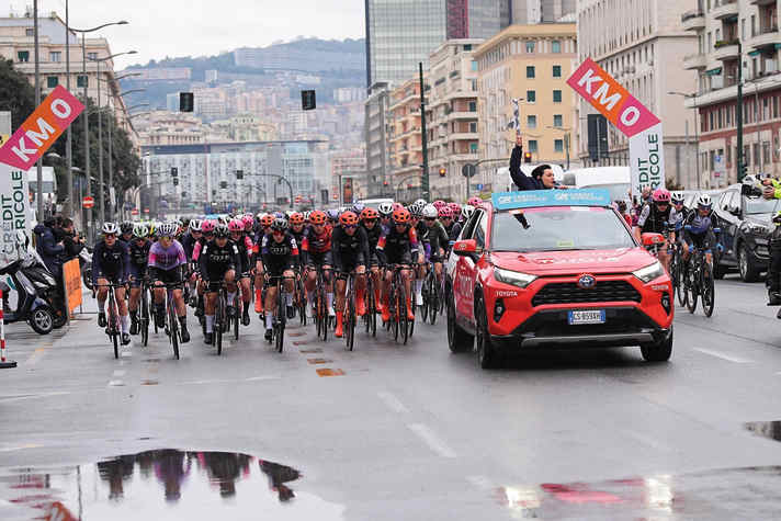 The women take to the track in Genoa in rainy weather for the first Primavera in 20 years