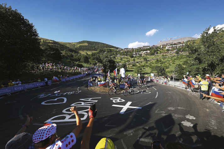 Kehren Festival - L'engouement est plus grand, le parcours plutôt plus facile que La Plagne : montée à l'Alpe d'Huez