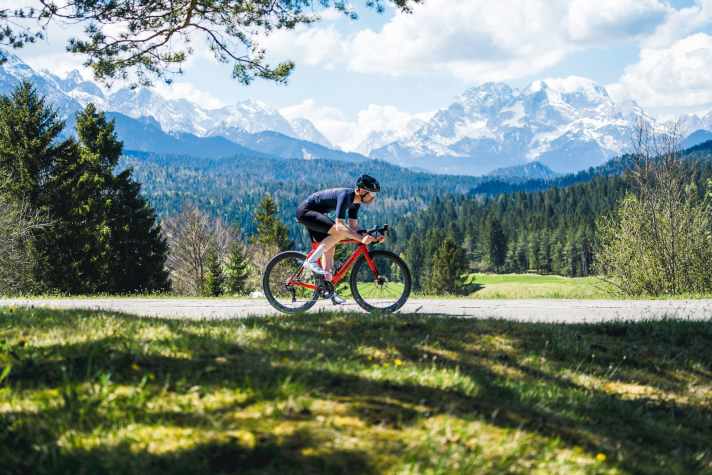 Une bonne chose : dans le champ de test, on trouve des vélos qui sont à la hauteur des vélos professionnels.