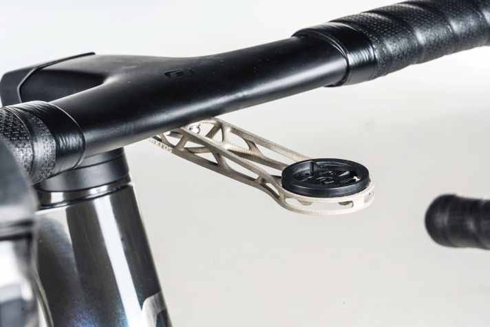 Exclusive - The 3D-printed computer holder made of a magnesium-titanium alloy is optionally available for 110 euros