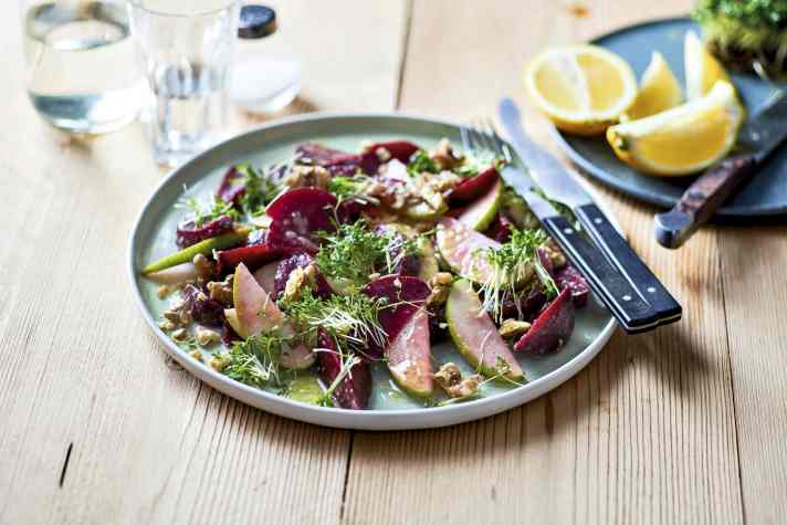 Salade de betteraves rouges et de pommes