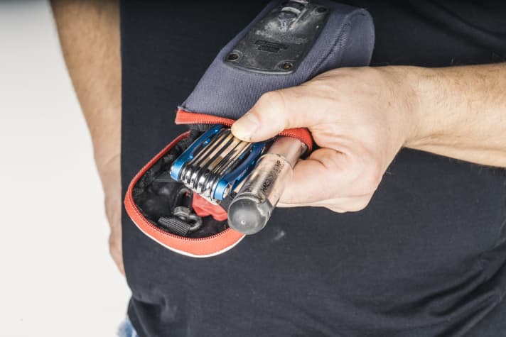 Pannenset prüfen. Ist alles drin, was drin sein sollte?