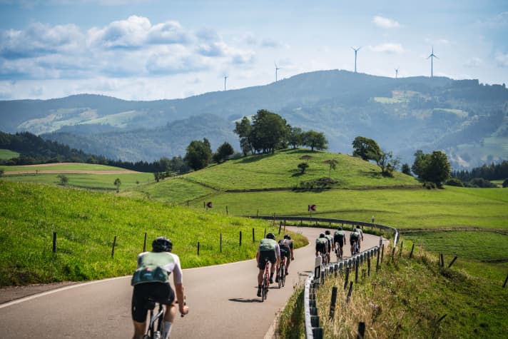 Schwarzwald Super: Im südlichen Schwarzwald ist schon der Vormittag hochsommerlich