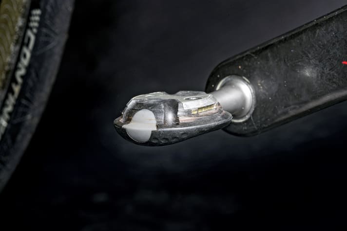   Halbe Portion: Frodeno fährt das neue Zero-Aero-Pedal von Speedplay. ­Anders als das normale Zero bietet die Aero-Variante nur ­einen einseitigen Einstieg. Die Unterseite wurde wegen der besseren Aerodynamik von ­einer Ab­deckung mit Golfball­oberfläche verkleidet.