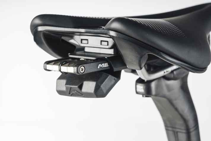 Nützlich: Ein Minitool gehört bei Merida zum Lieferumfang.