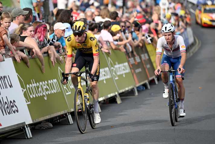 The Tour of Britain is the last race that Nathan Van Hooydonck competes in as a professional cyclist. Two days later, he suffers a cardiac arrest behind the wheel of a car.
