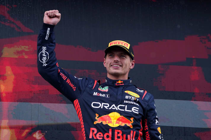Das erfolgsreichste Sportinvestment von Red Bull ist die Formel 1. 2023 gewann Max Verstappen zum dritten Mal den Weltmeistertitel.