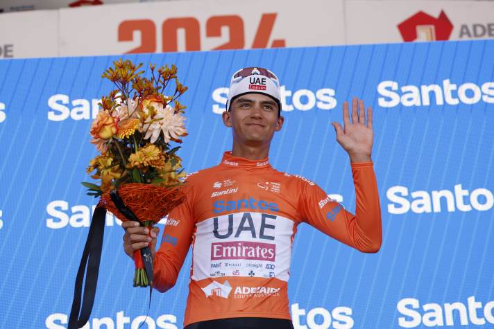 Isaac del Toro in the Tour Down Under 2024 leader's jersey