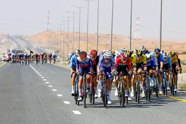 Wind squalls mixed up the peloton at times