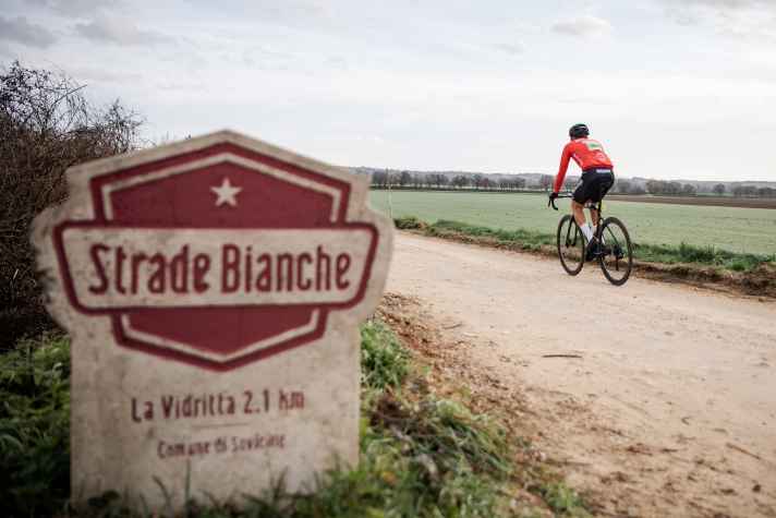La Vidritta, regelmäßig Bestandteil bei Strade Bianche, ist einer von drei Schotter-Sektoren auf der 6. Etappe des Giro d’Italia 2024.