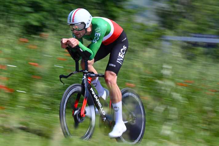 Beim ersten Zeitfahren wurde Filippo Ganna noch von Tadej Pogacar geschlagen. Auf der 14. Etappe geht er aber wieder als Favorit ins Rennen.