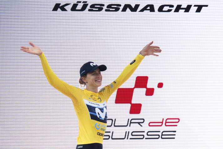 Essayage : Marlen Reusser, vainqueur du Tour de Suisse, portait déjà un maillot jaune cette année. L'année prochaine, le Tour de France sera à l'honneur