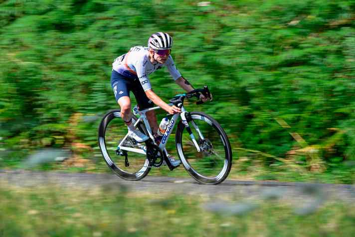 Stage 6: Breakaway coup and first French stage win in 2025 by Maeva Squiban