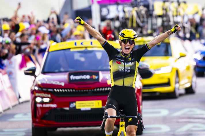Stage 8: Demonstration of power on the Madeleine - Pauline Ferrand-Prévot outclasses the competition and storms into the yellow jersey