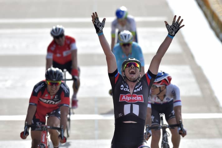 En 2015, John Degenkolb a remporté la classique Paris-Roubaix.