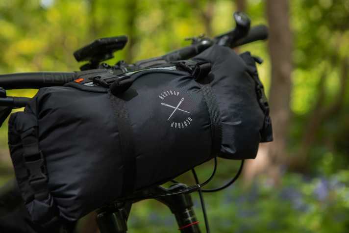 Race Bar Bag in this case for a flat bar handlebar